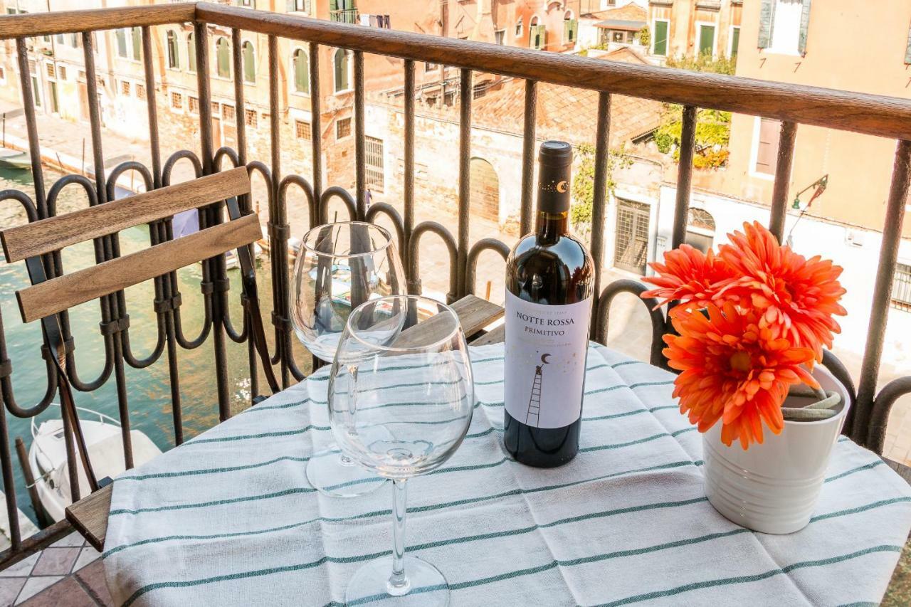 Sunny Nest Canal View In Venice Chic Movida Dış mekan fotoğraf